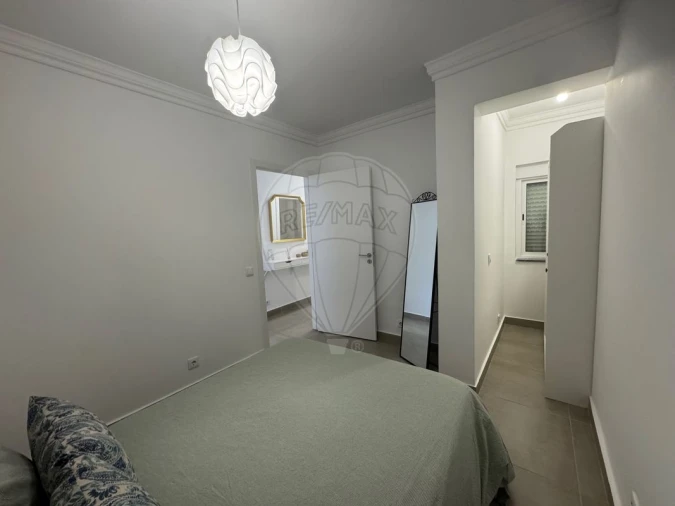 Apartamento T1 para Venda em Vila de Sagres Foto 17