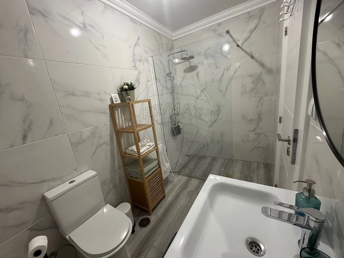 Apartamento T1 para Venda em Vila de Sagres Foto 13