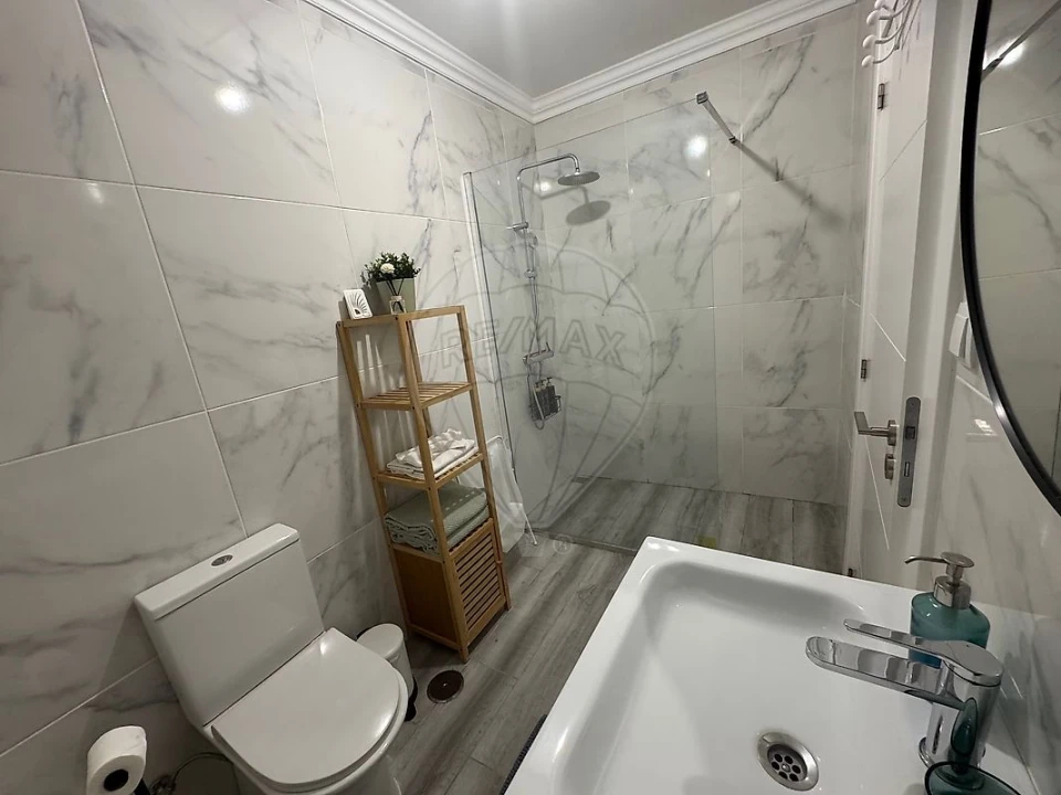 Apartamento T1 para Venda em Vila de Sagres Foto 13