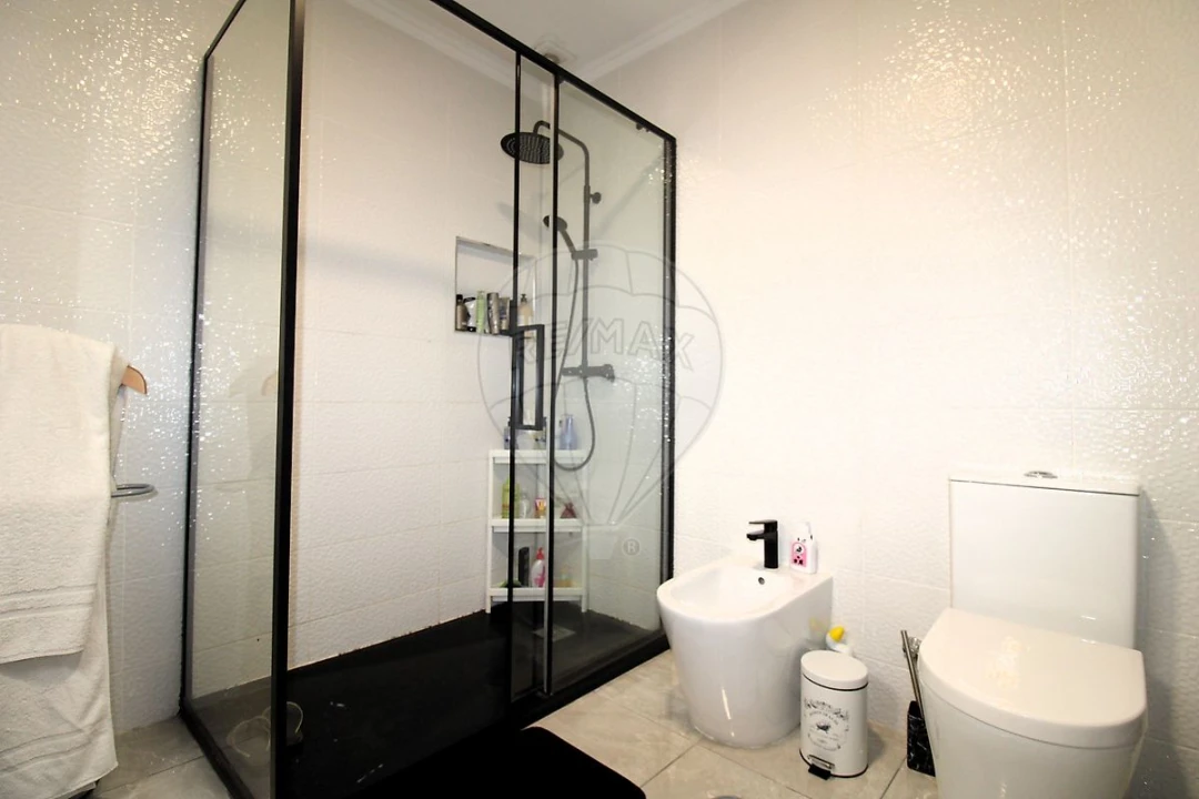 Moradia T2 para Venda em Aveiras de Cima Foto 21