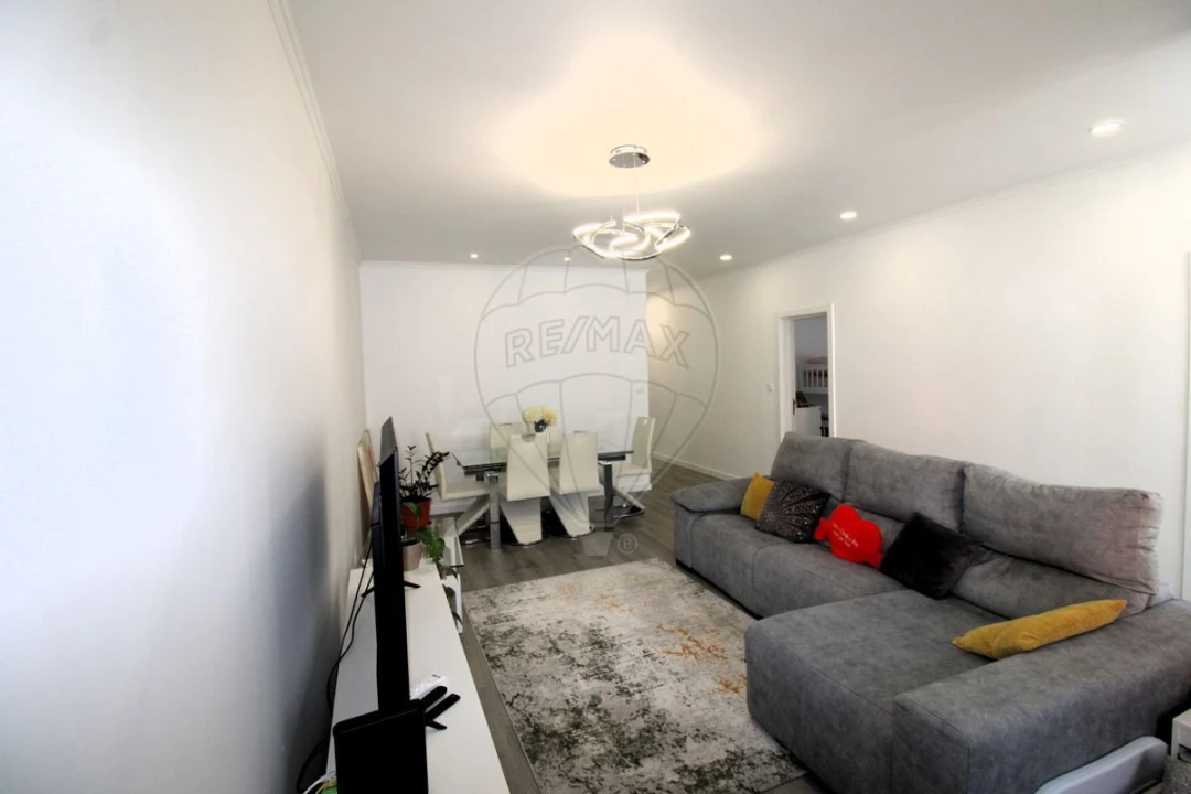 Moradia T2 para Venda em Aveiras de Cima Foto 10