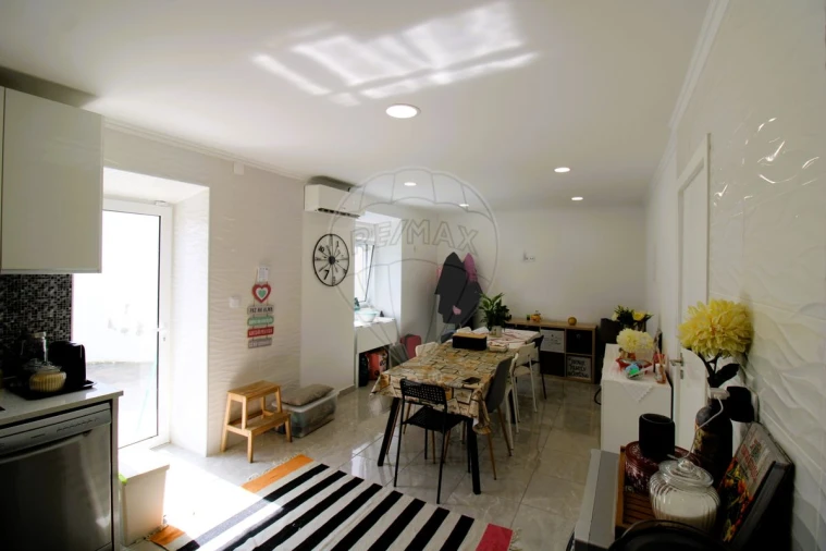 Moradia T2 para Venda em Aveiras de Cima Foto 7