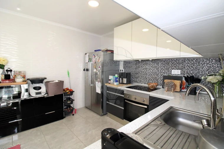 Moradia T2 para Venda em Aveiras de Cima Foto 5