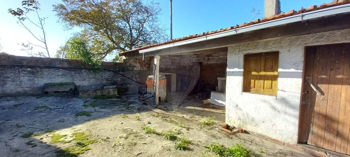 Moradia T5 para Venda em Febres Foto 6