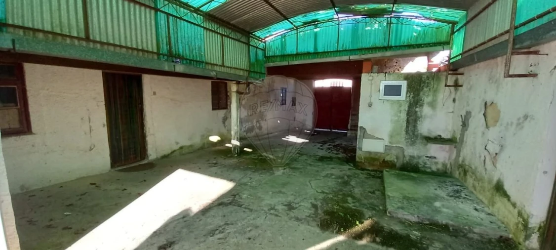 Moradia T5 para Venda em Febres Foto 4