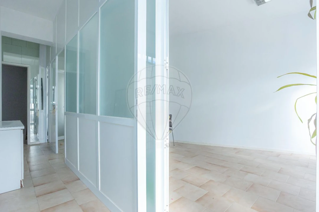 Loja para Venda em Oliveira do Bairro Foto 10