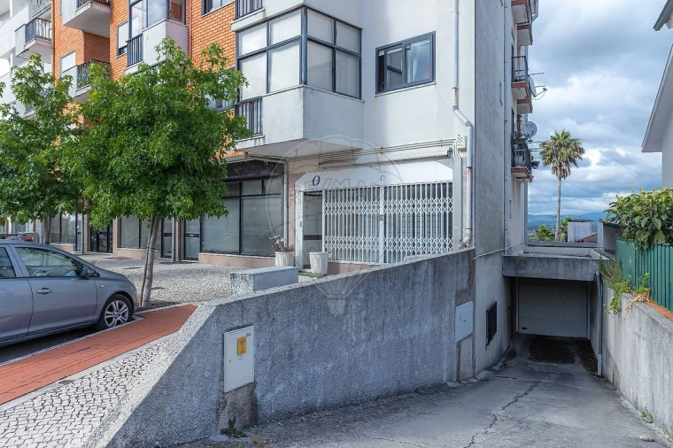 Loja para Venda em Oliveira do Bairro Foto 19