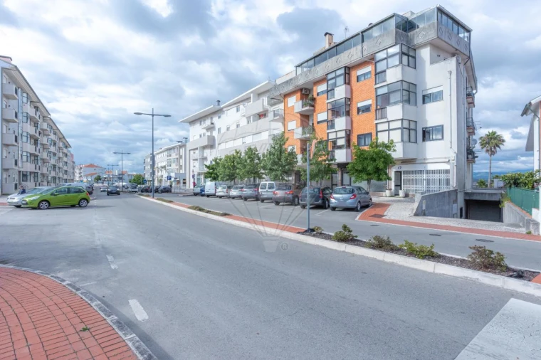 Loja para Venda em Oliveira do Bairro Foto 24