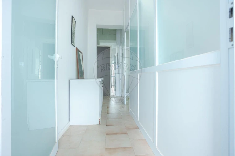 Loja para Venda em Oliveira do Bairro Foto 8