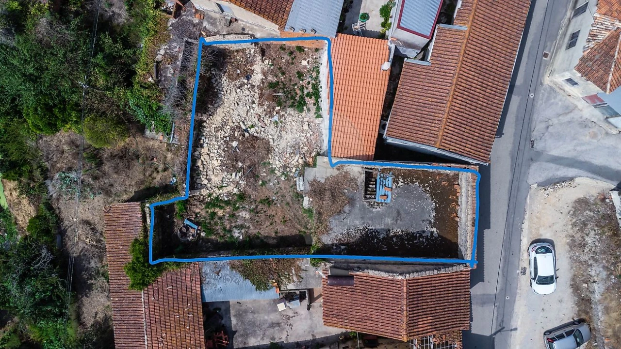 Moradia T1 para Venda em Cordinhã Foto 1