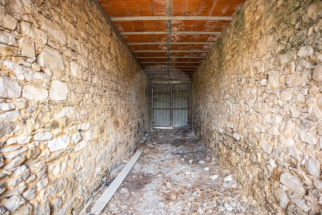 Moradia T1 para Venda em Cordinhã Foto 28