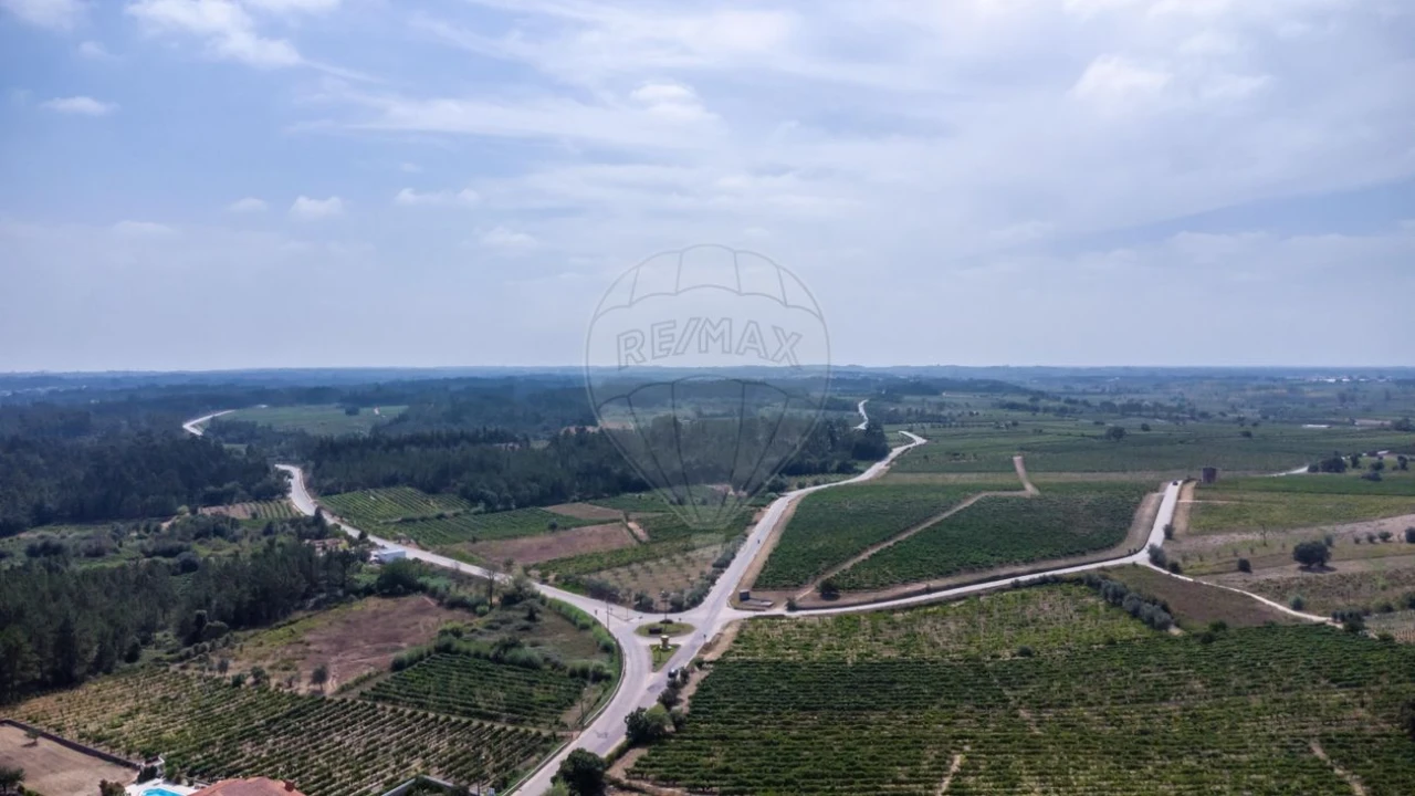 Moradia T1 para Venda em Cordinhã Foto 33