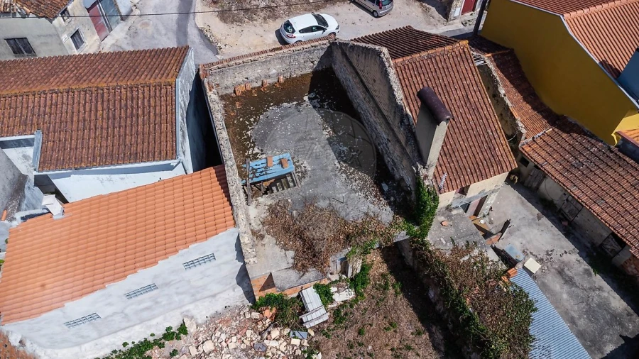 Moradia T1 para Venda em Cordinhã Foto 23