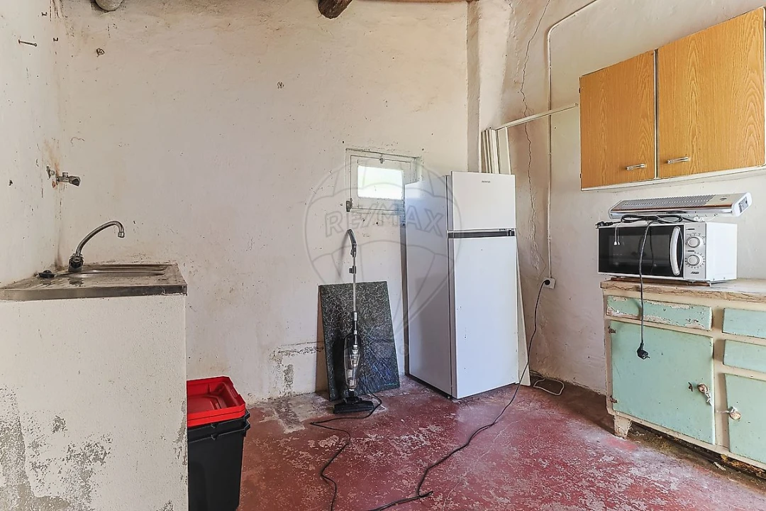 Moradia T2 para Venda em Pousaflores Foto 6