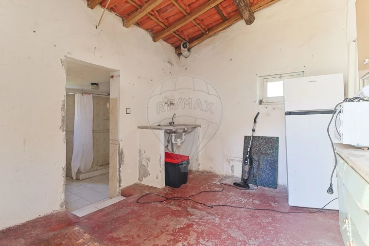 Moradia T2 para Venda em Pousaflores Foto 7