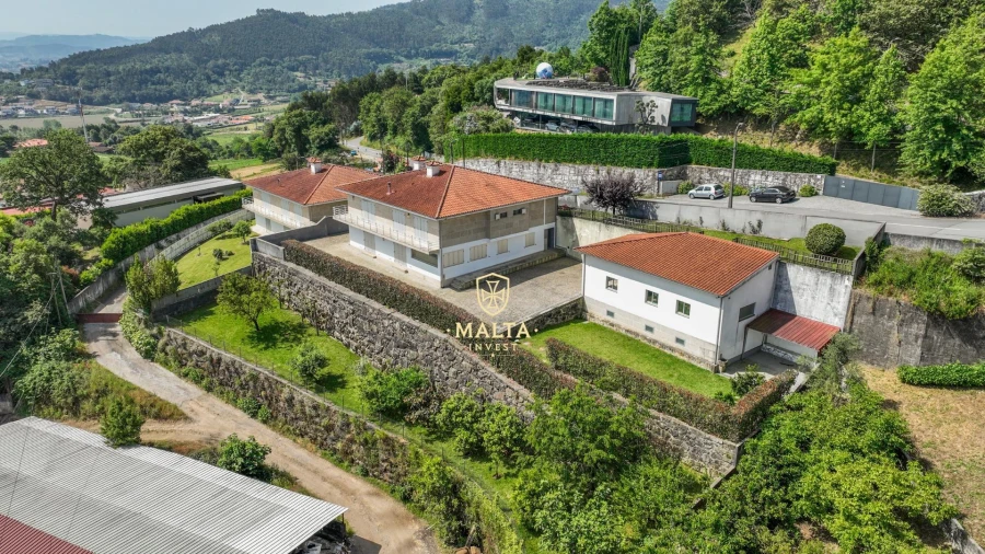 Moradia T5 para Venda em Longos Foto 10