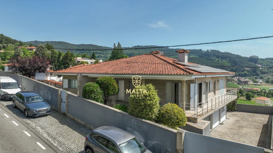 Moradia T5 para Venda em Longos Foto 14