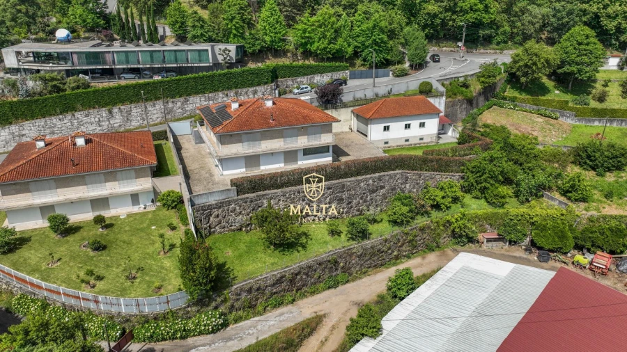 Moradia T5 para Venda em Longos Foto 9