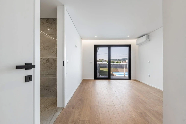 Moradia T3 para Venda em Braga (Maximinos, Sé e Cividade) Foto 14