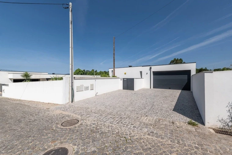 Moradia T3 para Venda em Braga (Maximinos, Sé e Cividade) Foto 20