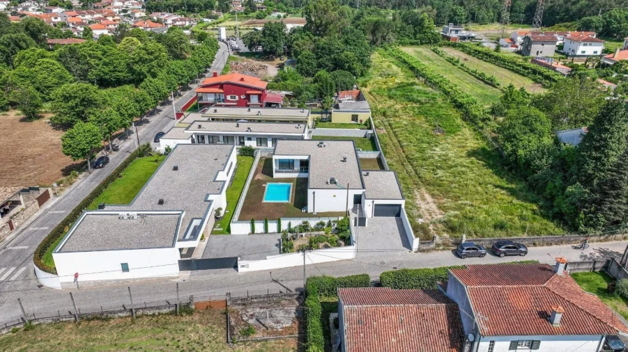 Moradia T3 para Venda em Braga (Maximinos, Sé e Cividade) Foto 21