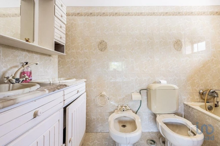 Moradia T5 para Venda em Landal Foto 14