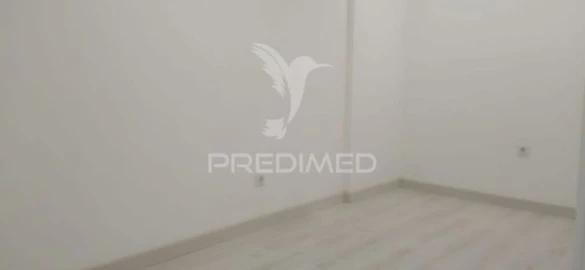 Apartamento para Venda em Corroios