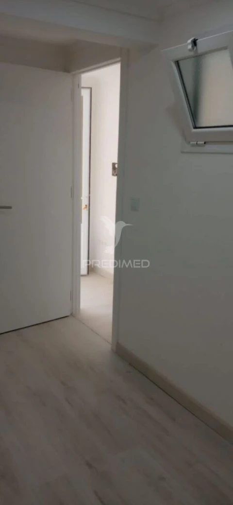 Apartamento para Venda em Corroios