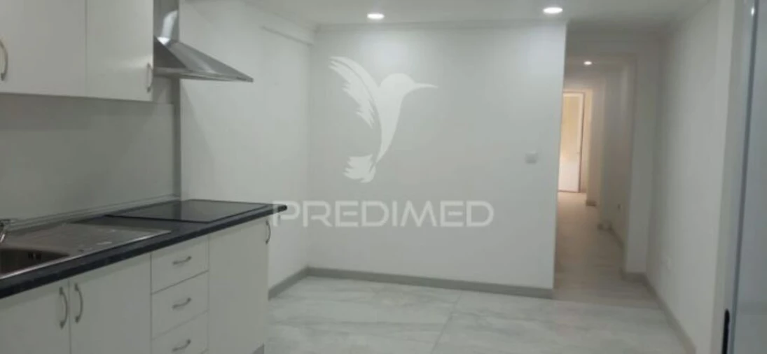 Apartamento para Venda em Corroios Foto 7