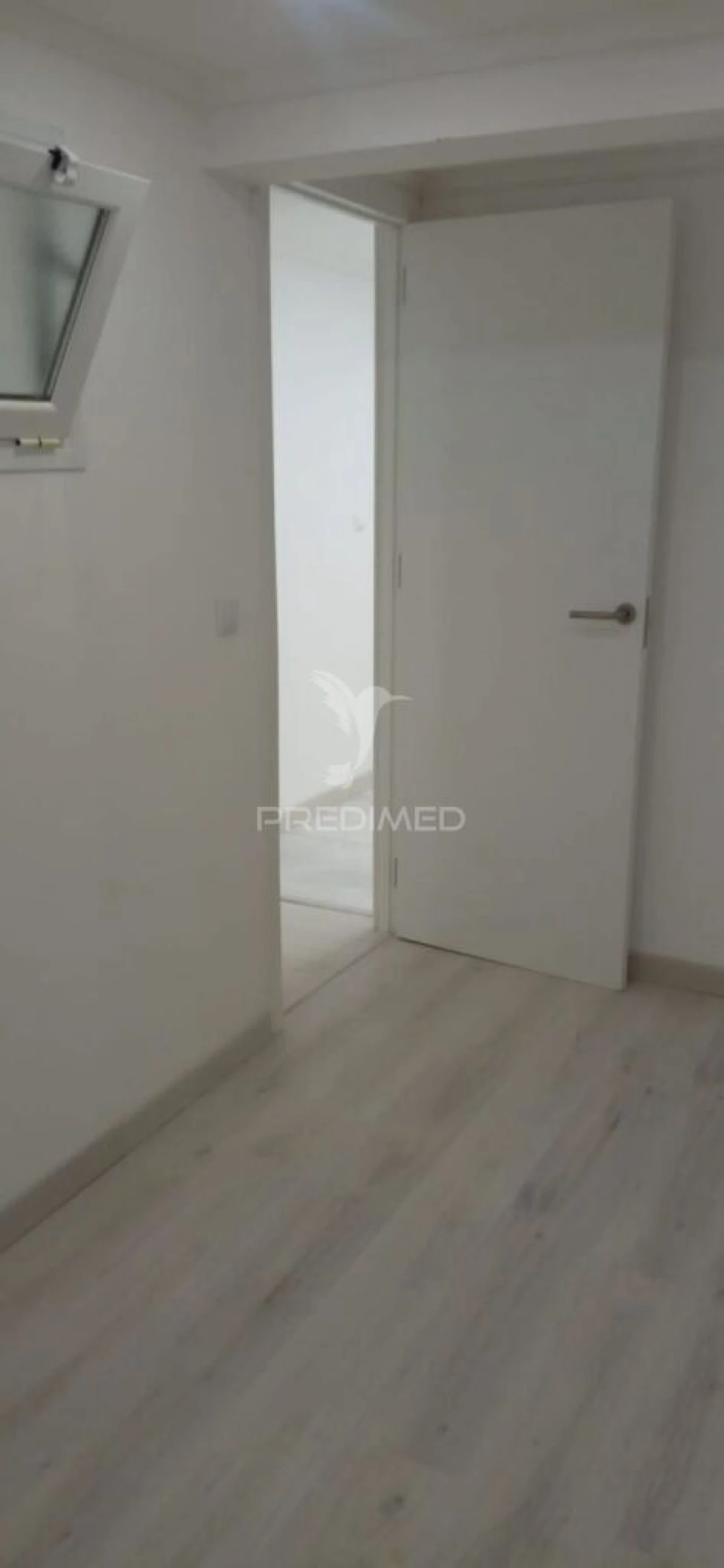 Apartamento para Venda em Corroios Foto 8