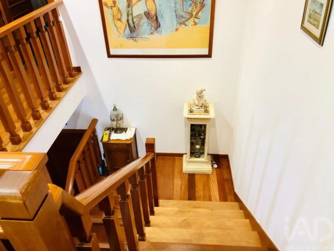 Moradia T5 para Venda em Silveira Foto 13