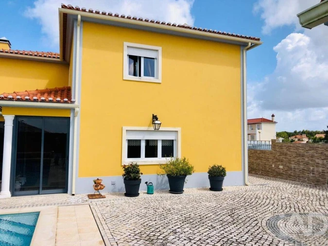 Moradia T5 para Venda em Silveira Foto 3