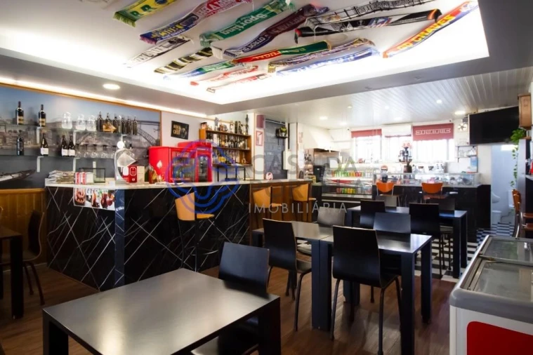 Prédio para Venda em Bonfim Foto 14