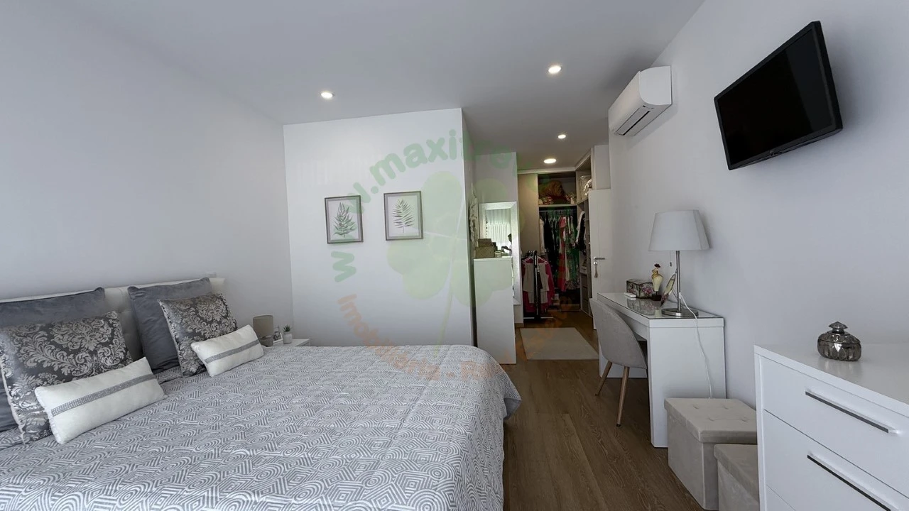 Moradia T4 para Venda em Fernao Ferro Foto 26