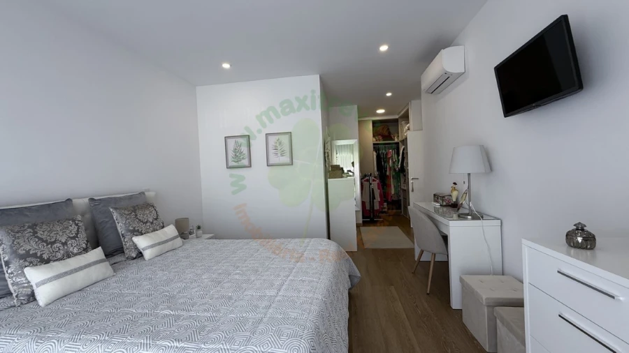 Moradia T4 para Venda em Fernao Ferro Foto 26