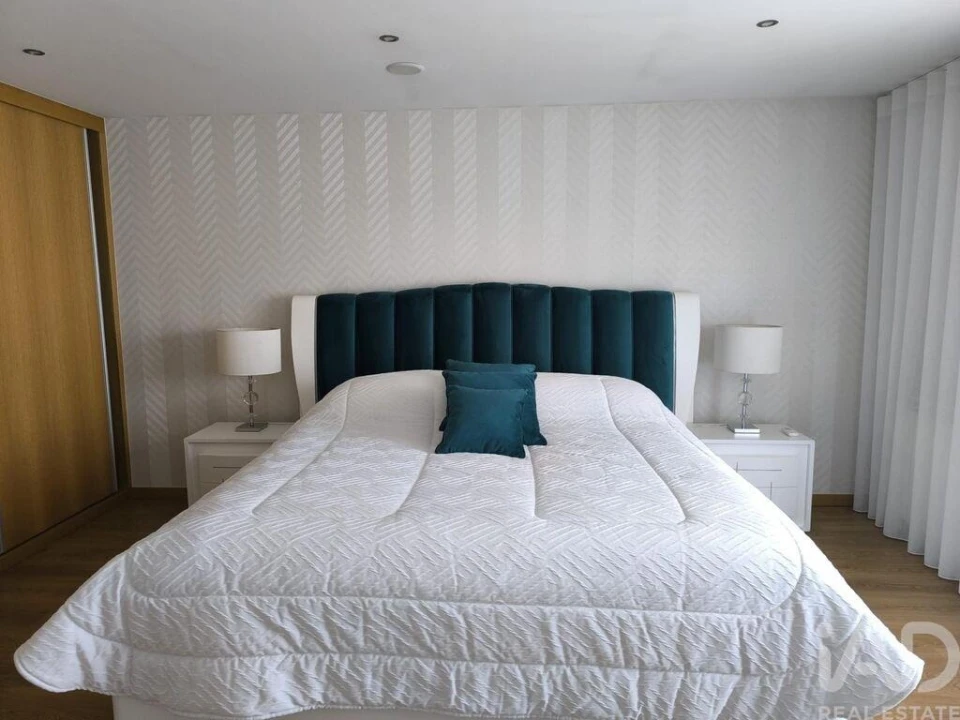 Moradia T6 para Venda em Santa Maria Maior Foto 16