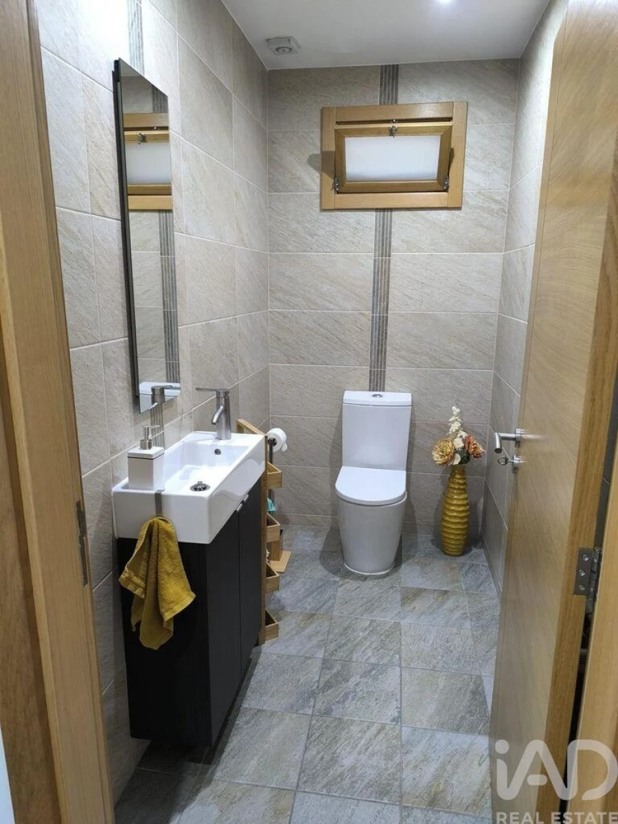 Moradia T6 para Venda em Santa Maria Maior Foto 18