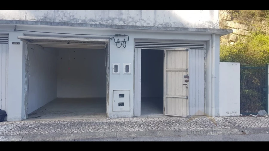 Garagem para Venda em Eiras e São Paulo de Frades
