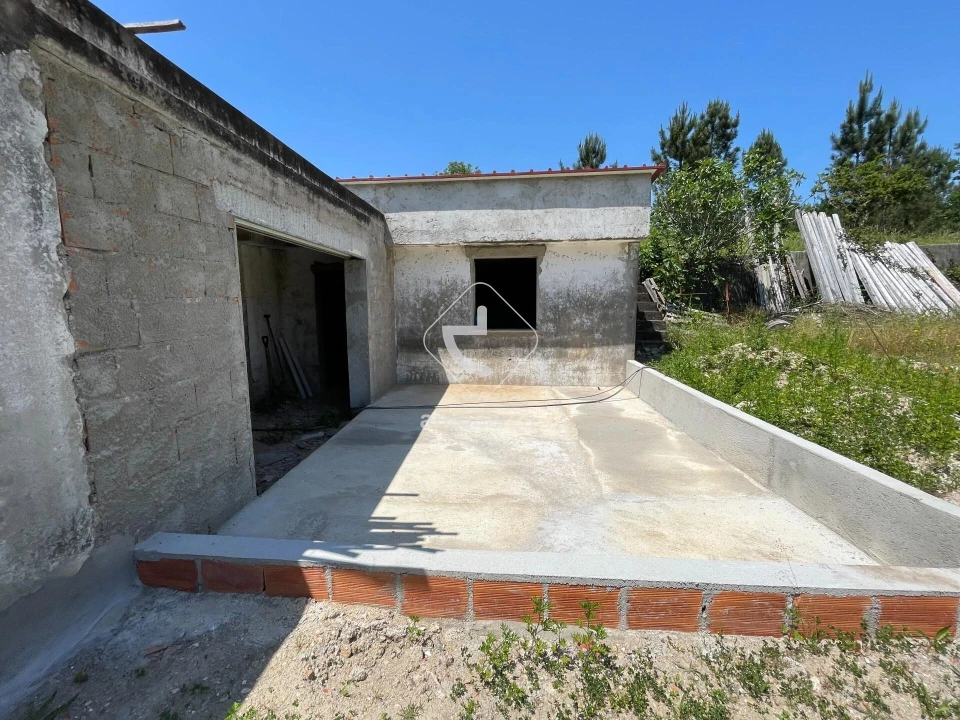 Armazém para Venda em Romarigães Foto 28