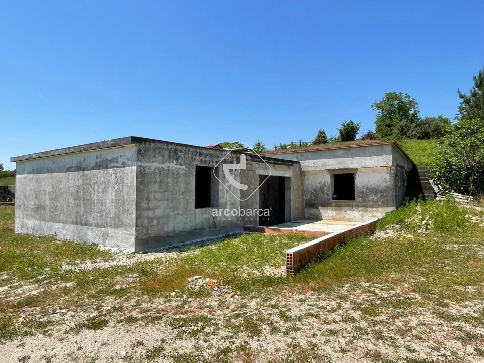 Armazém para Venda em Romarigães Foto 27