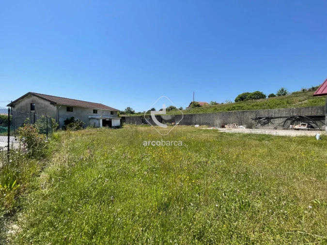 Armazém para Venda em Romarigães Foto 5