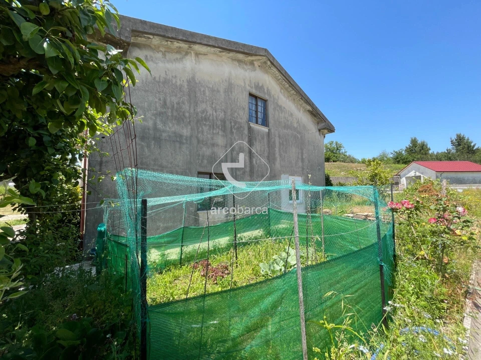 Armazém para Venda em Romarigães Foto 7