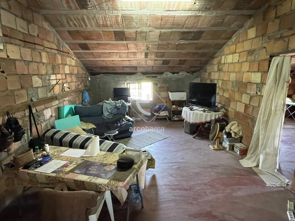 Armazém para Venda em Romarigães Foto 18