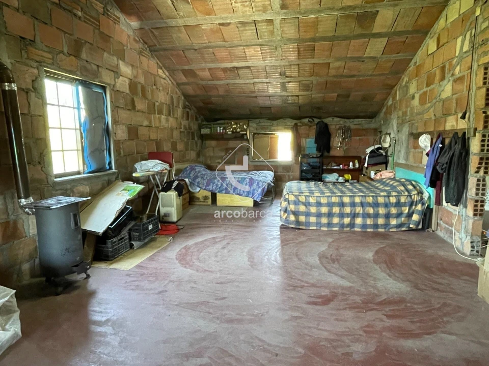 Armazém para Venda em Romarigães Foto 22