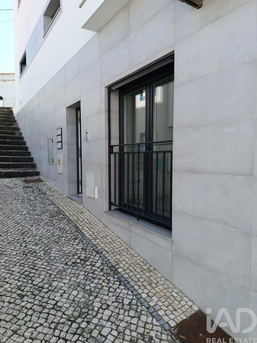 Apartamento T1 para Venda em Nazare Foto 5