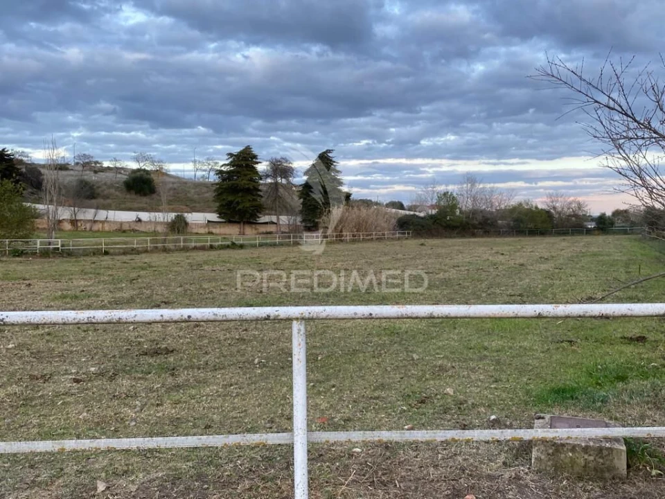 Moradia T4 para Venda em Assunção, Ajuda, Salvador e Santo Ildefonso Foto 12