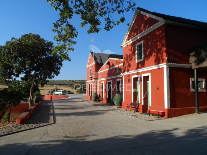 Moradia T4 para Venda em Assunção, Ajuda, Salvador e Santo Ildefonso Foto 10