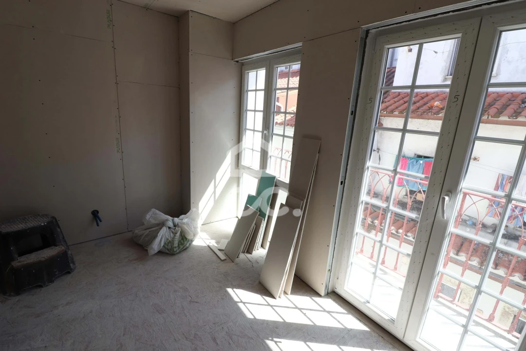 Prédio para Venda em Sé Nova, Santa Cruz, Almedina e São Bartolomeu Foto 3