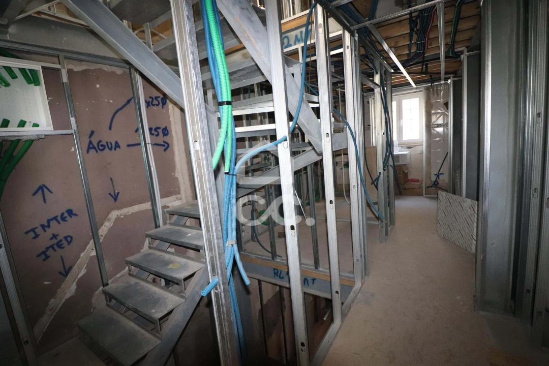 Prédio para Venda em Sé Nova, Santa Cruz, Almedina e São Bartolomeu Foto 4