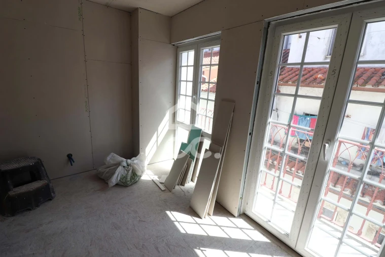 Prédio para Venda em Sé Nova, Santa Cruz, Almedina e São Bartolomeu Foto 3